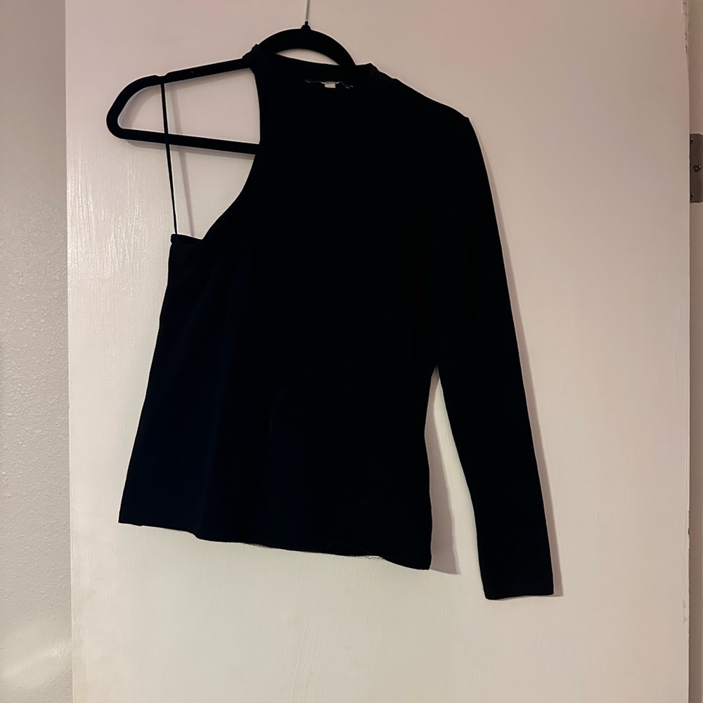 Express one sleeve high neck, black shirt